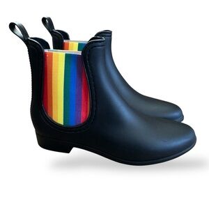 NWOT Pride Black Chelsea Ankle Rain Boots with Rainbow Stripes